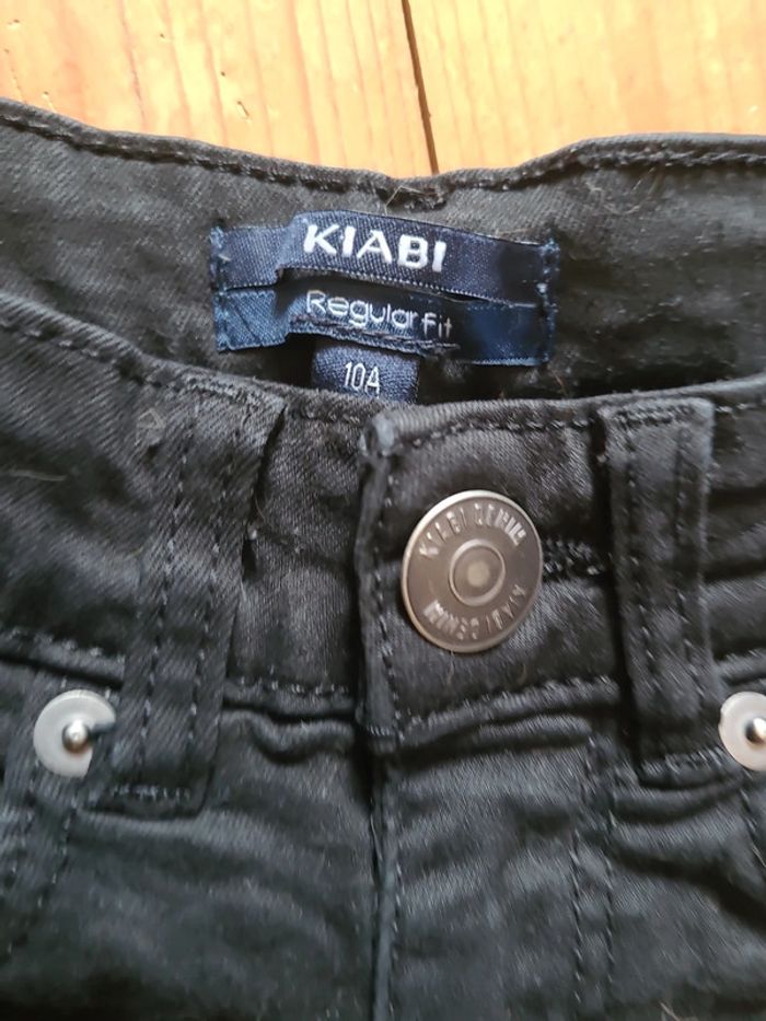 Short noir effet troué - photo numéro 5