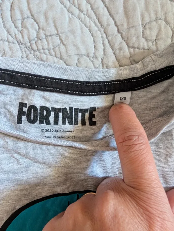 Tee shirt Fortnite - photo numéro 3