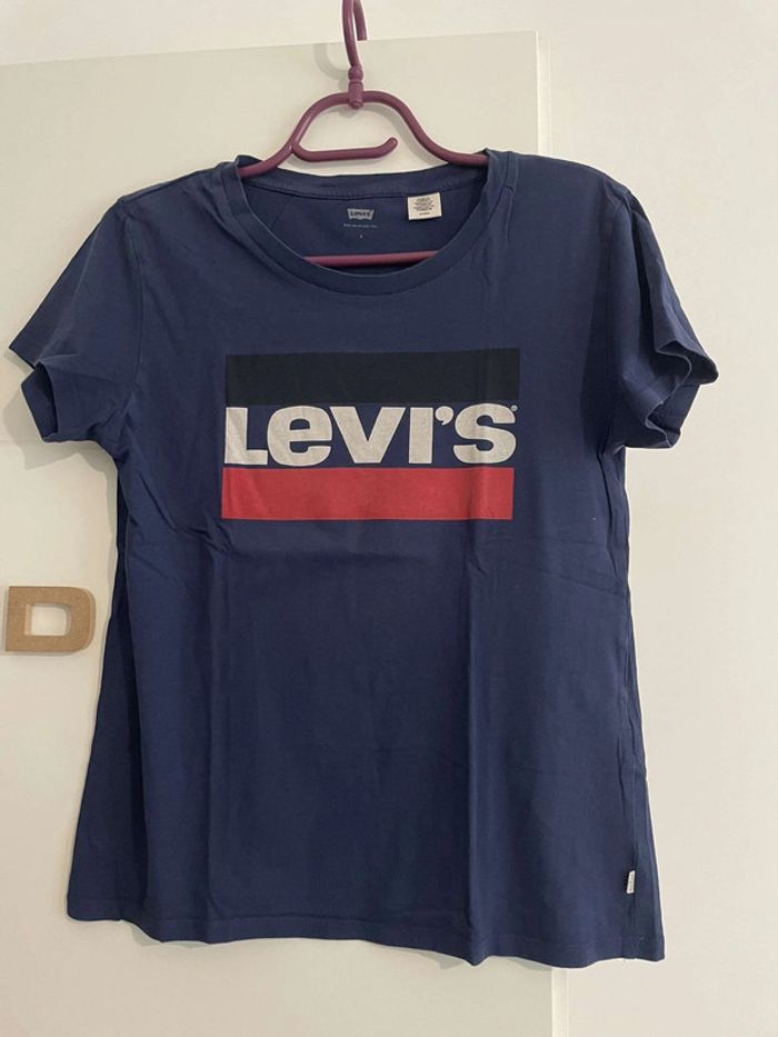 Tee-shirt bleu marine