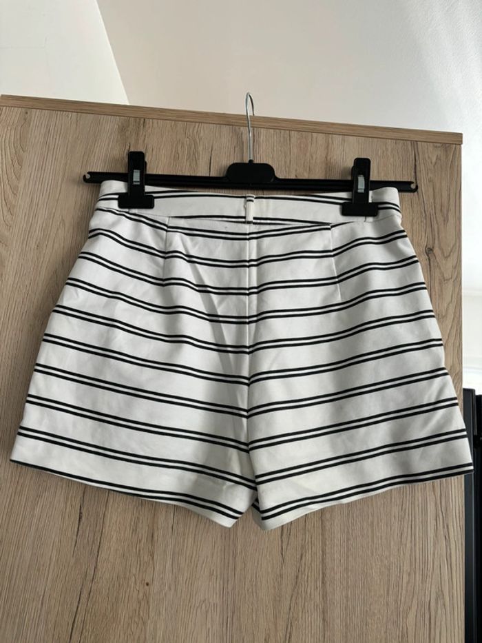 Short à rayures - photo numéro 3