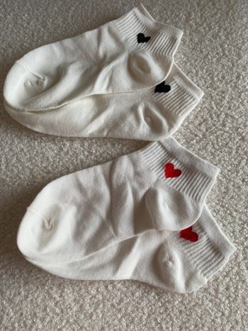 Chaussettes femme blanc coeur rouge noir