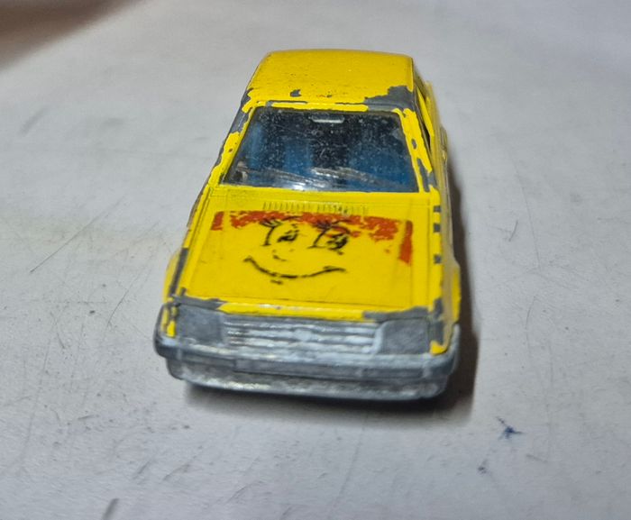 Voiture miniature norev série mini jet Ford escort jaune banania - photo numéro 2