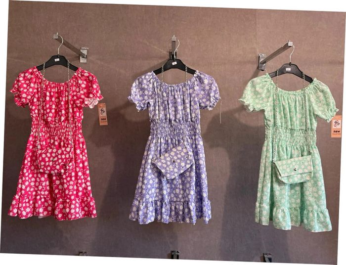 Robe à fleurs violette - photo numéro 4
