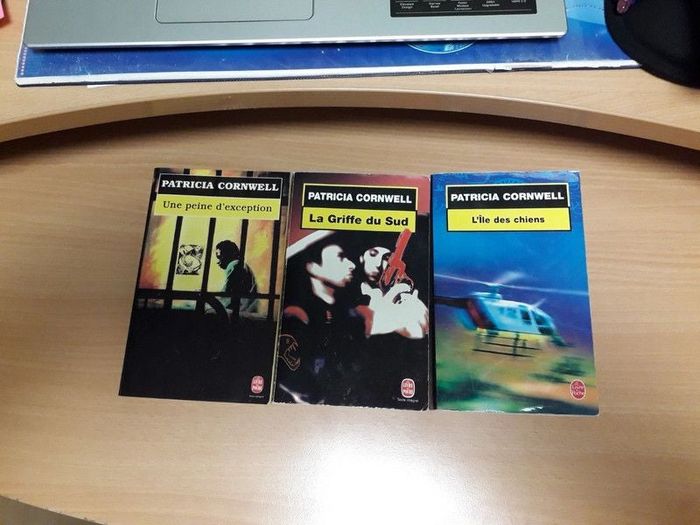 3 livres de Patricia Cornwell en bon état