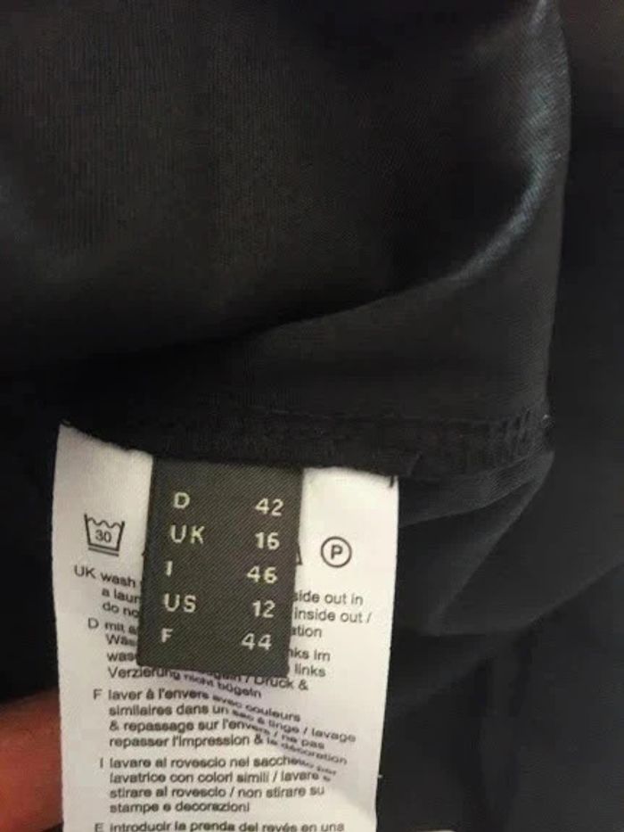 Robe noire Esprit - photo numéro 5