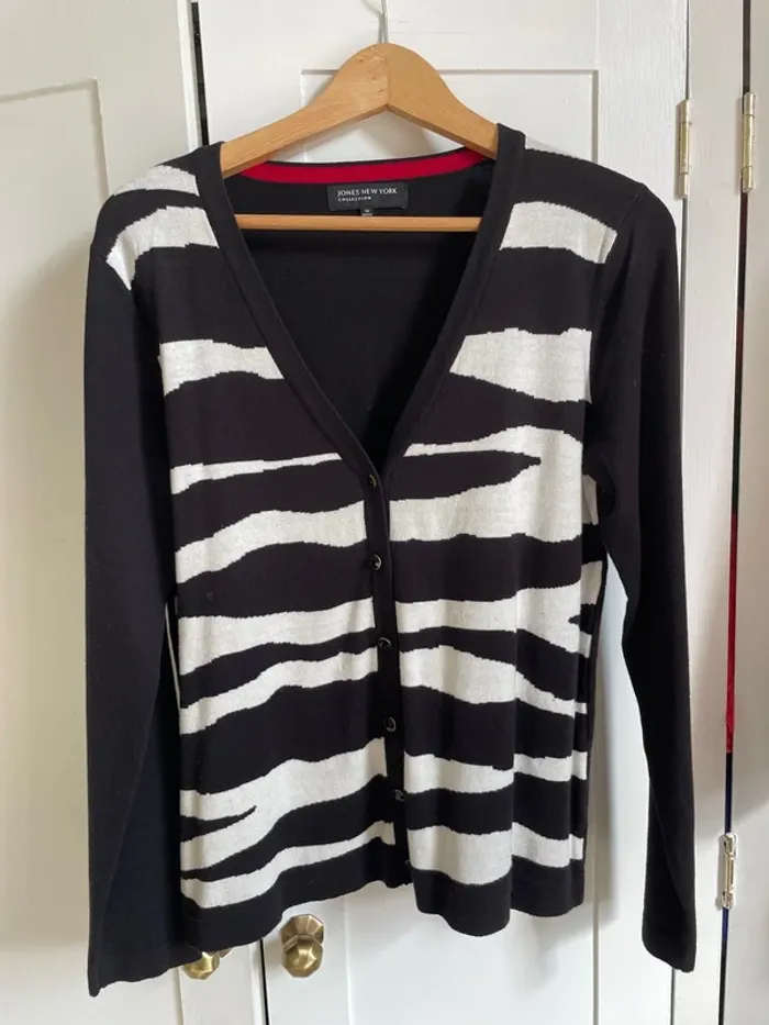 Jones New York ladies cardigan