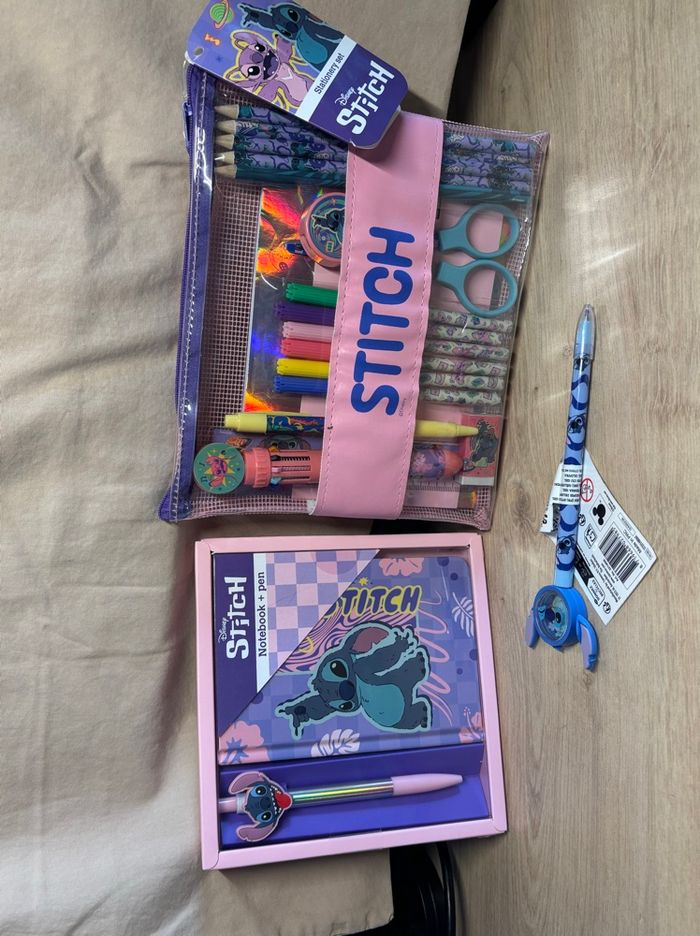 Lot écritures Stitch Disney