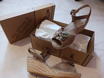 Sandales en daim 37 beige La maison de l'Espadrille