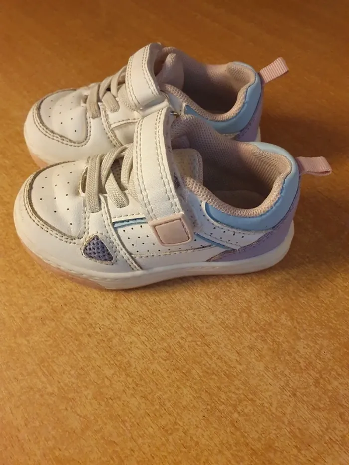 Baskets T21 - photo numéro 2