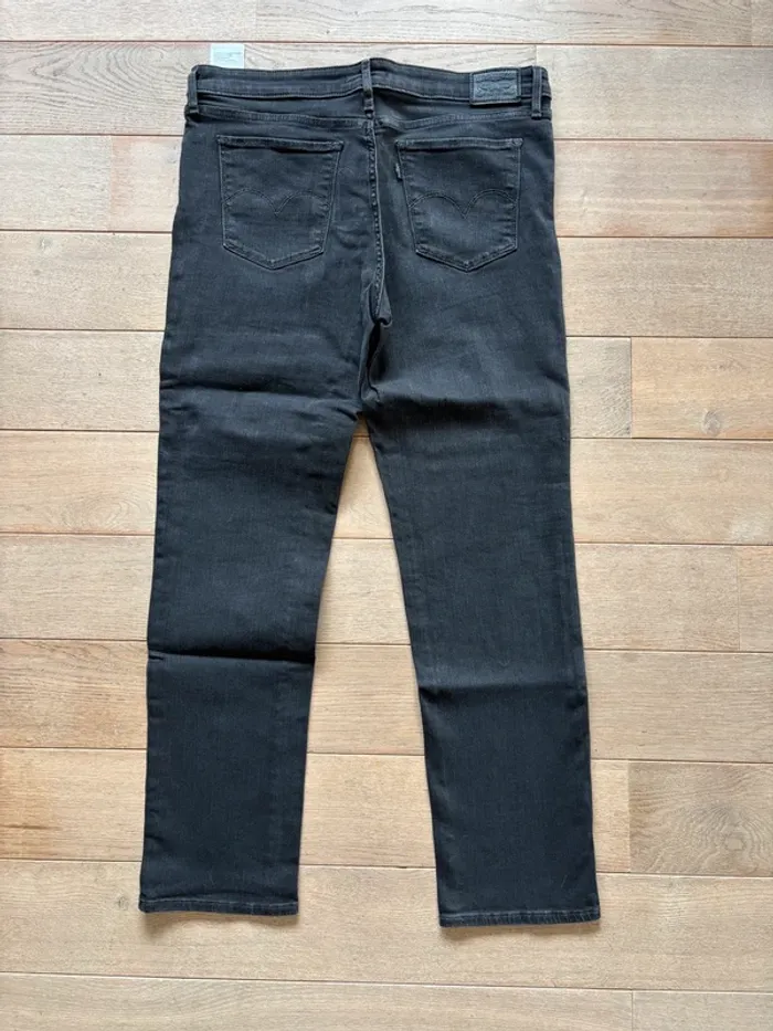 Jean Levi’s femme - 712 Taille 32 - photo numéro 3