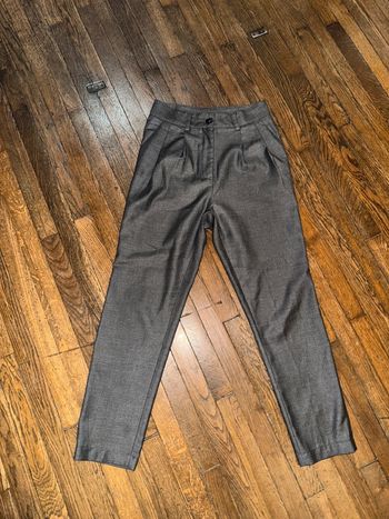 Pantalon artlove  Taille 38 Très bien coupé  Valeur 75 euros