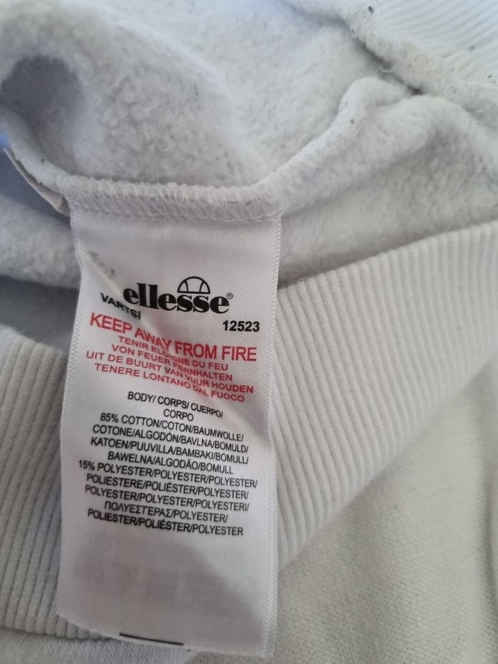 Sweat marque ellesse bon état - photo numéro 5