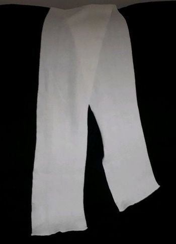 Echarpe écru Autre TU - Neuf sans étiquette 3,00 €  BB84 (20) PETIT MOT DU VENDEUR Echarpe écru. Dim