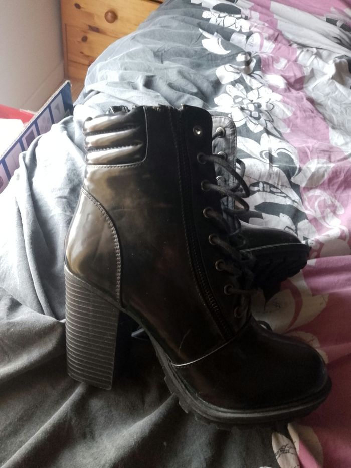 Bottines vernies