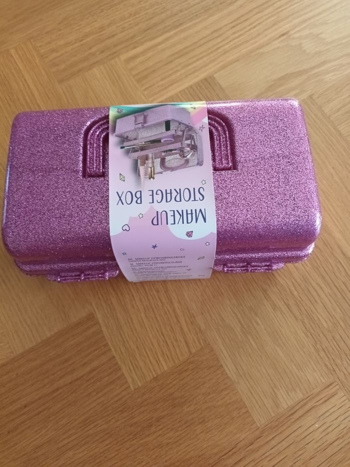 Boite de rangement ou de beauté - photo numéro 5