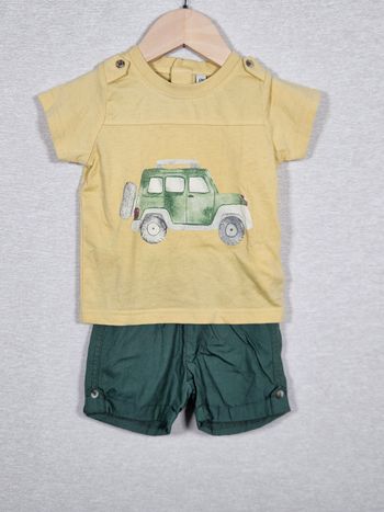Ensemble 2 pièce t-shirt + short 12 mois 