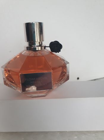 Flowerbomb  nectar
