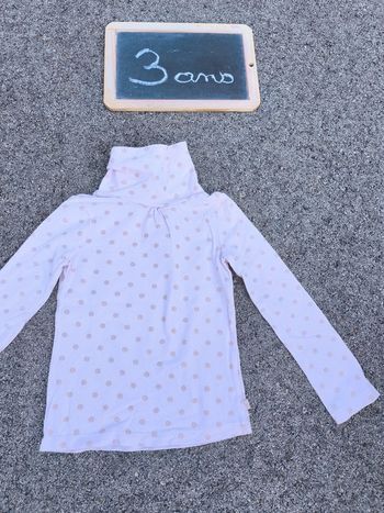 T-shirt Okaïdi taille 3 ans manches longues en très bon état