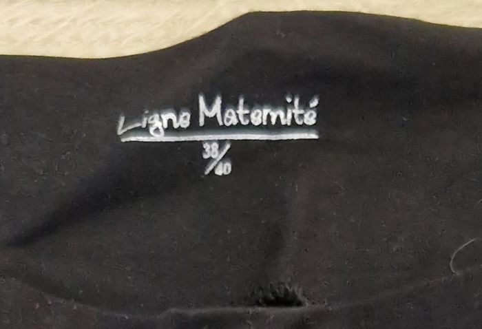 Joli mini-jupe de Maternité Noire à Pois Blancs - photo numéro 2