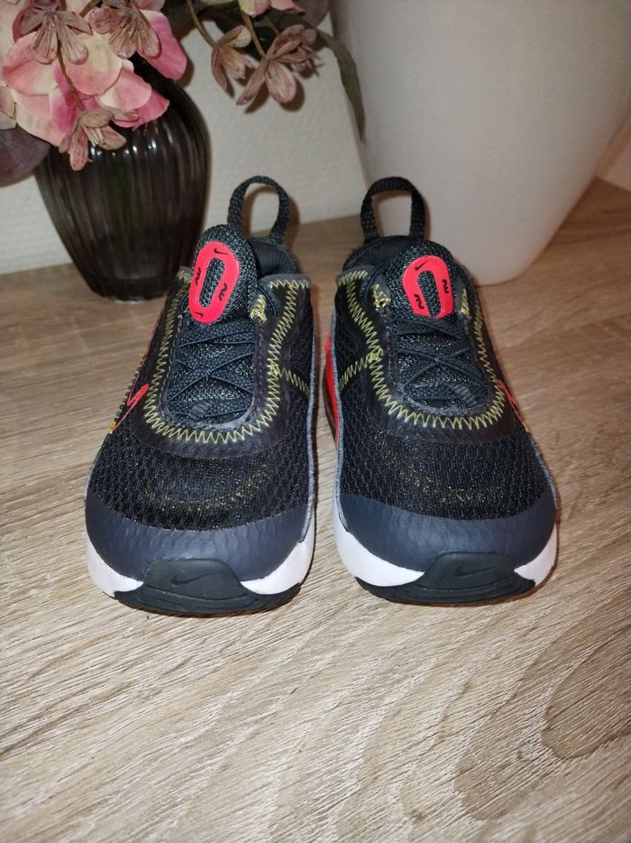 Baskets NIKE - photo numéro 2