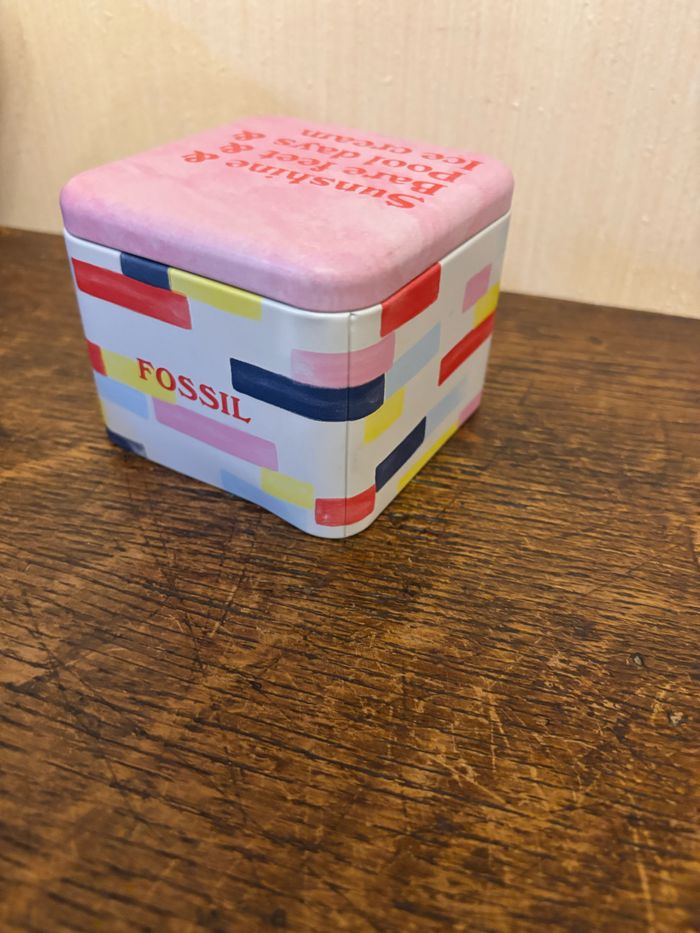 Boîte Fossil rose (vide) - photo numéro 3