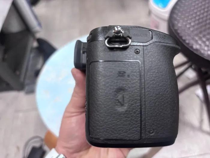 Panasonic Lumix GH5 Mark II (GH5M2) - Excellent état - Seulement ~350 obturat - photo numéro 5