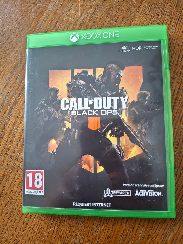 Jeu xbox one call of duty  black ops 4 neuf