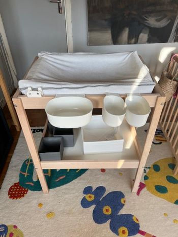 Deux tables à langer IKEA sans accessoires - photo numéro 2