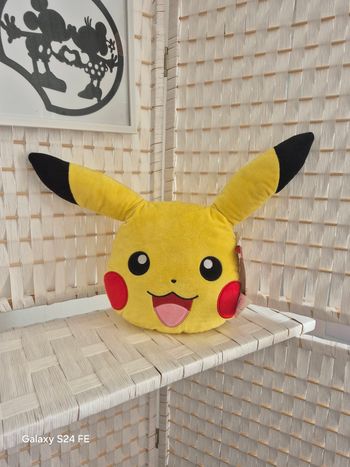 ⚡️ joli Coussin Peluche Pikachu Pokémon - État Neuf ⚡️