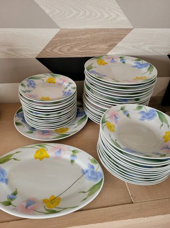 Service de table en porcelaine