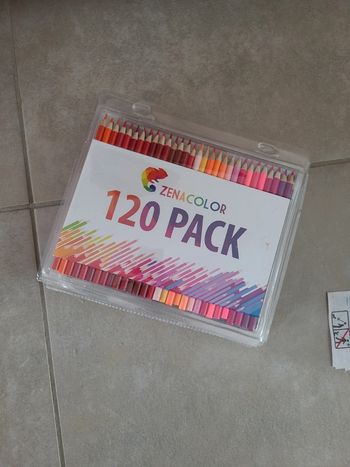 Lot de 120 crayons de couleurs