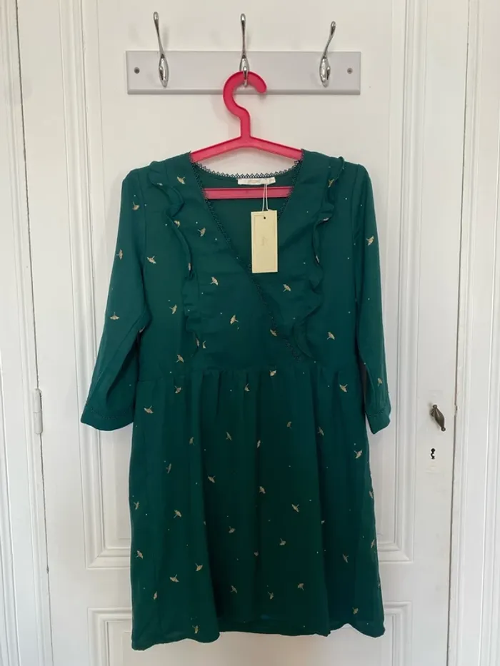 Robe verte neuve taille 2