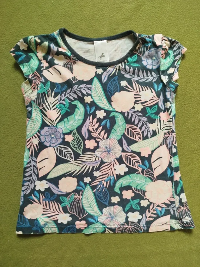 Lot t-shirts 5ans - photo numéro 3