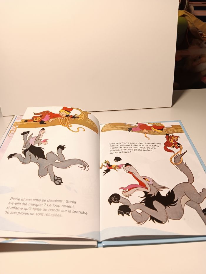Livre Disney club du livre Pierre et le loup - photo numéro 5