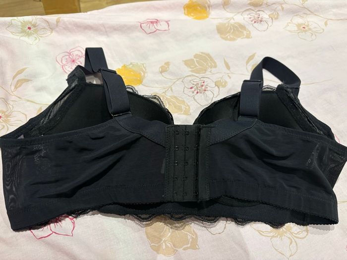 Soutif neuf - photo numéro 3