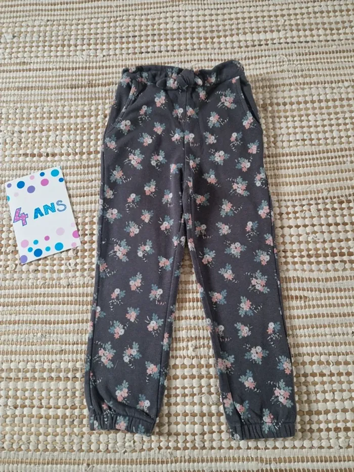 🌸 Pantalon fille 4 ans – Motif fleuri 🌸 - photo numéro 2