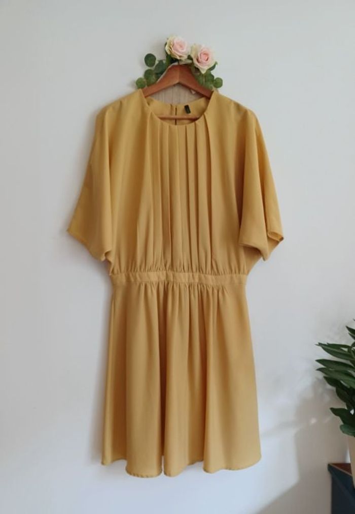 Robe habillée moutarde idéale cérémonie Benetton Taille M
