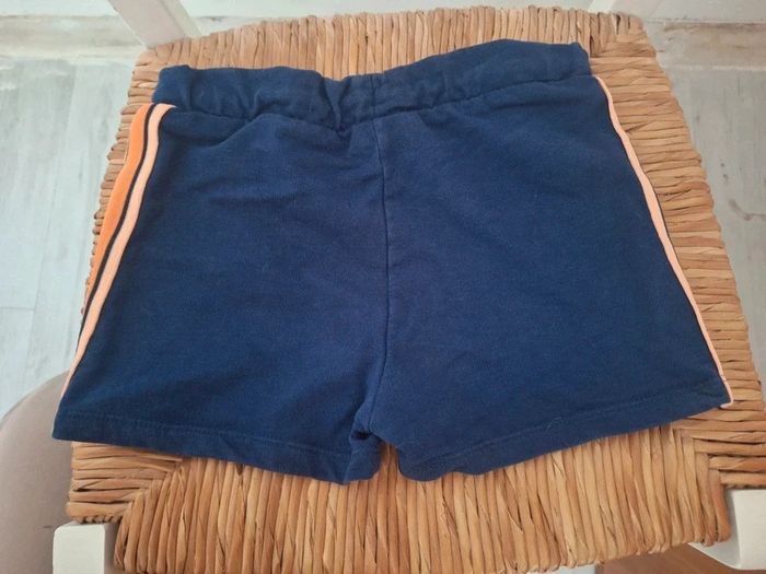 Short 8 ans - photo numéro 2