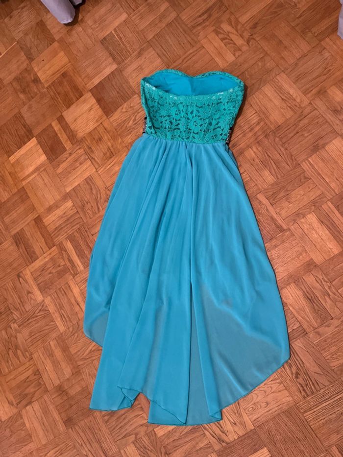 Robe bustier dentelle et voile - photo numéro 3