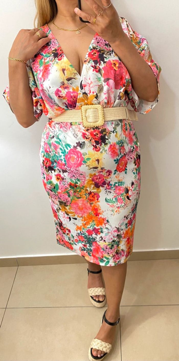Robe Chic Col V Fleurie Taille 40 - photo numéro 2
