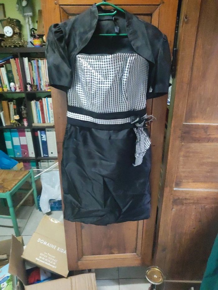 Robe sans manche avec bolero