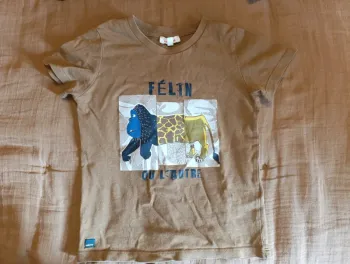 Joli tee shirt manches courtes taille 4 ans Catimini