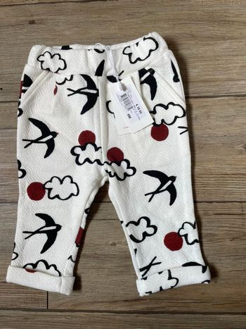 Pantalon Catimini taille 6 mois. Neuf étiqueté