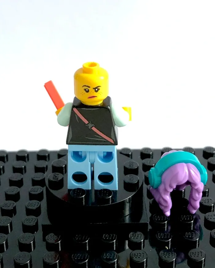 LEGO Hidden Side - Parker L. Jackson, headphones - photo numéro 5