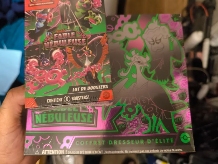 Coffret dresseur d'élite ETB + pack coffret lot de 6 booster fable nébuleuse Pokémon écarlate et violet AB