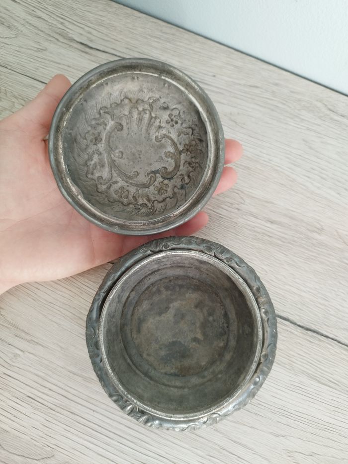 Jolie boite métallique - photo numéro 5