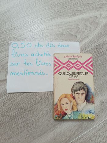 Livre Harlequin série blanche