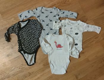Lot bodies manches longues 3 mois