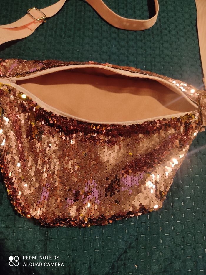 Sac banane sequins rose poudré - photo numéro 2