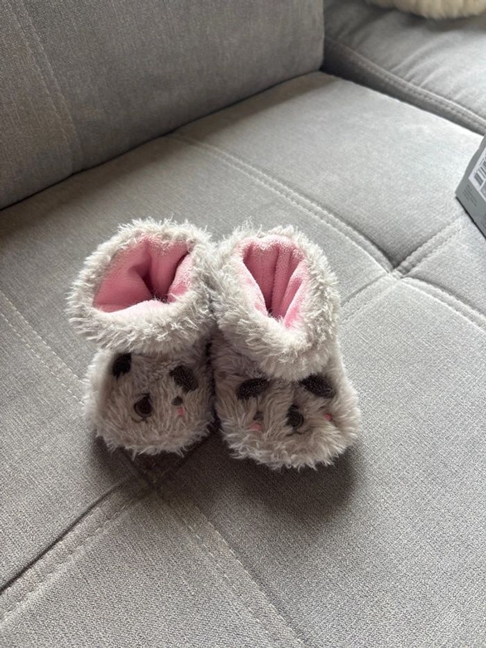 Chaussons bébé fille isotoner 17/18